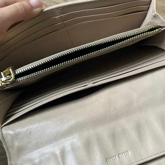 Miu Miu Wallet - Picture 13 of 13